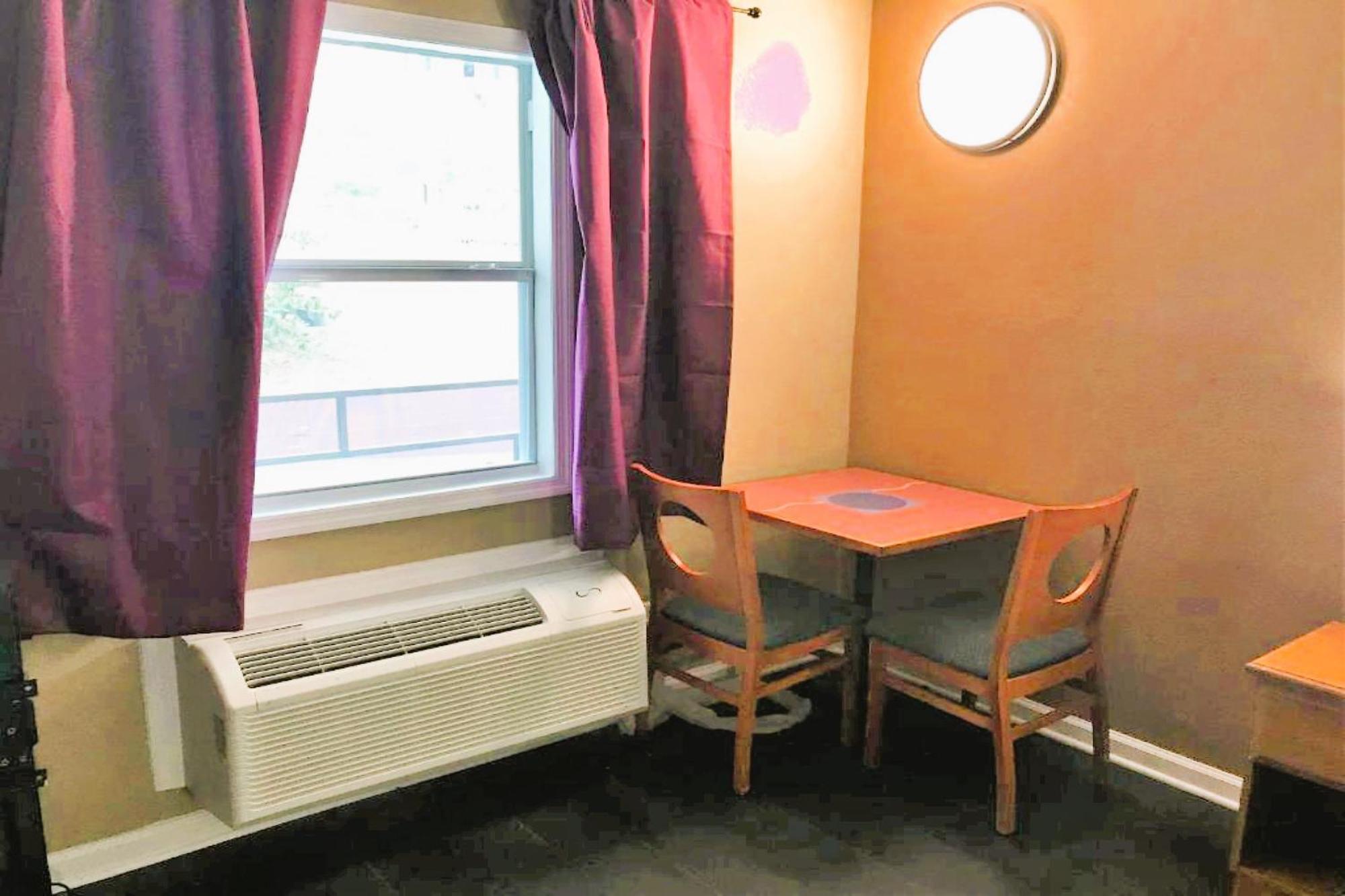 Oyo Hotel Tallahassee Downtown Ngoại thất bức ảnh